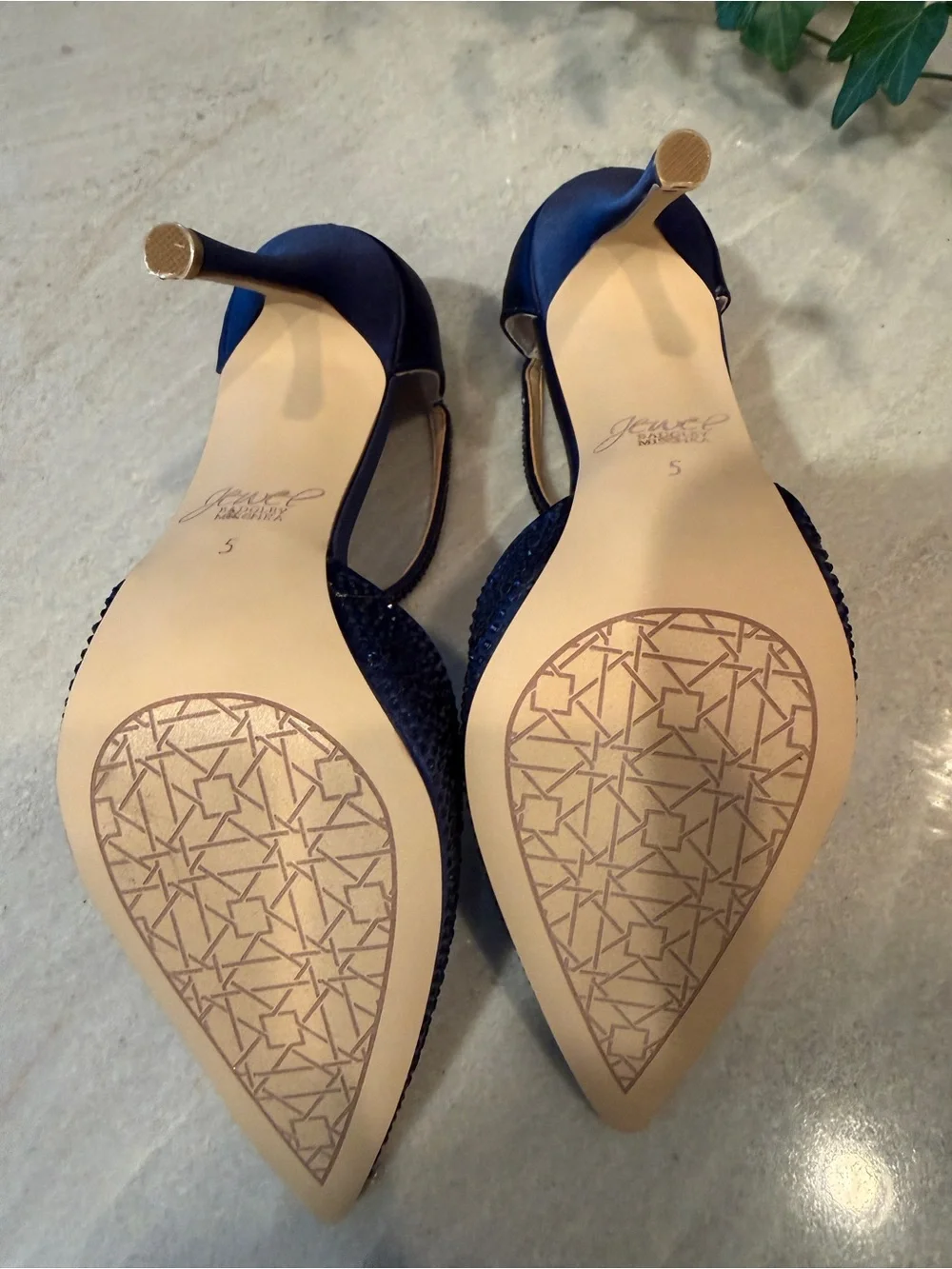 Jewel by Badgley Mischka Navy Blue Rhinestone Pointed-Toe Stilettos Size 5
